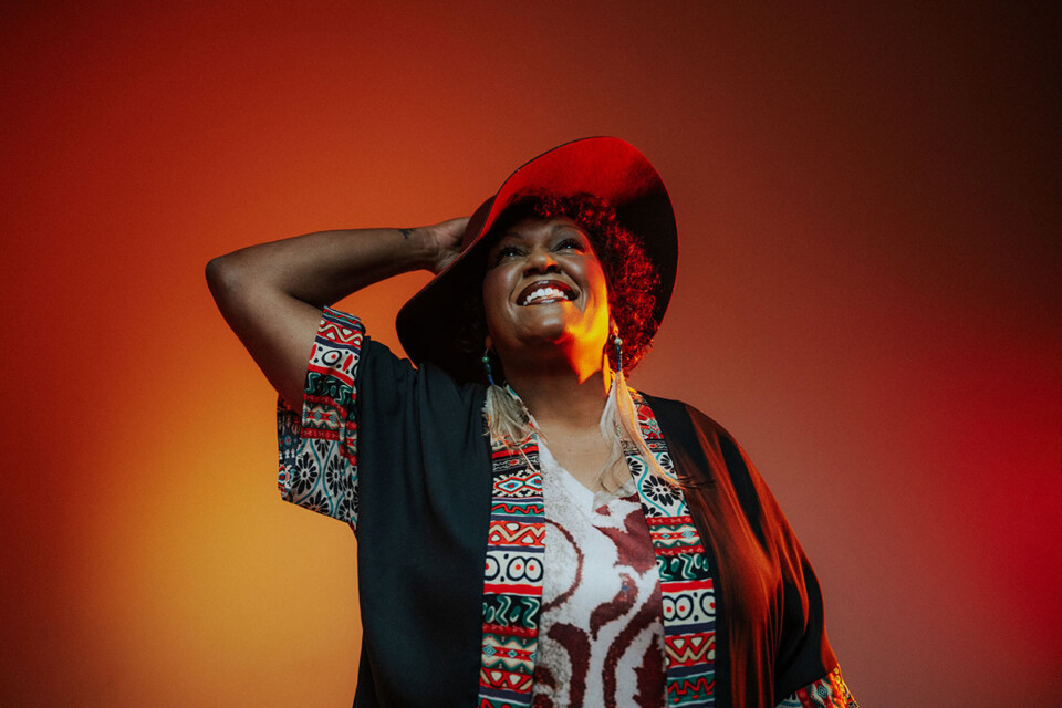 2026 emma donovan 1200x800