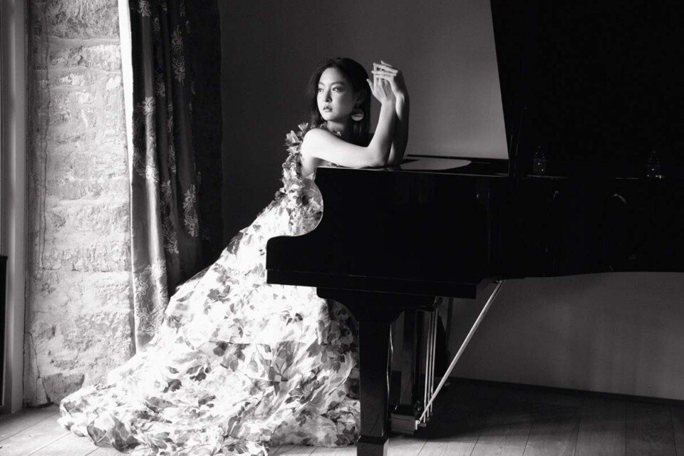 2026 serena wang 1200x800