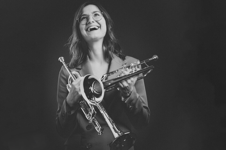2027 symphonic swing 1200x800