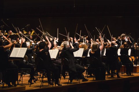 MSO orchestra onstage 3750x2500