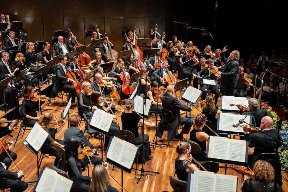 2025 MSO Album Holst The Planets and Earth 1 1200x800
