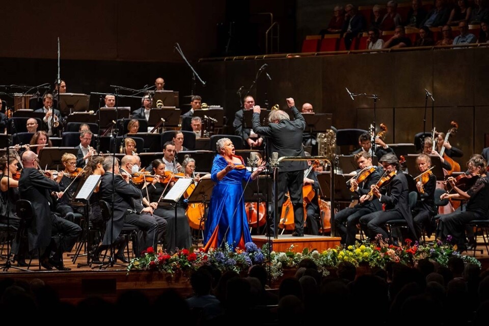2025 MSO Album Holst The Planets and Earth 2 1200x800