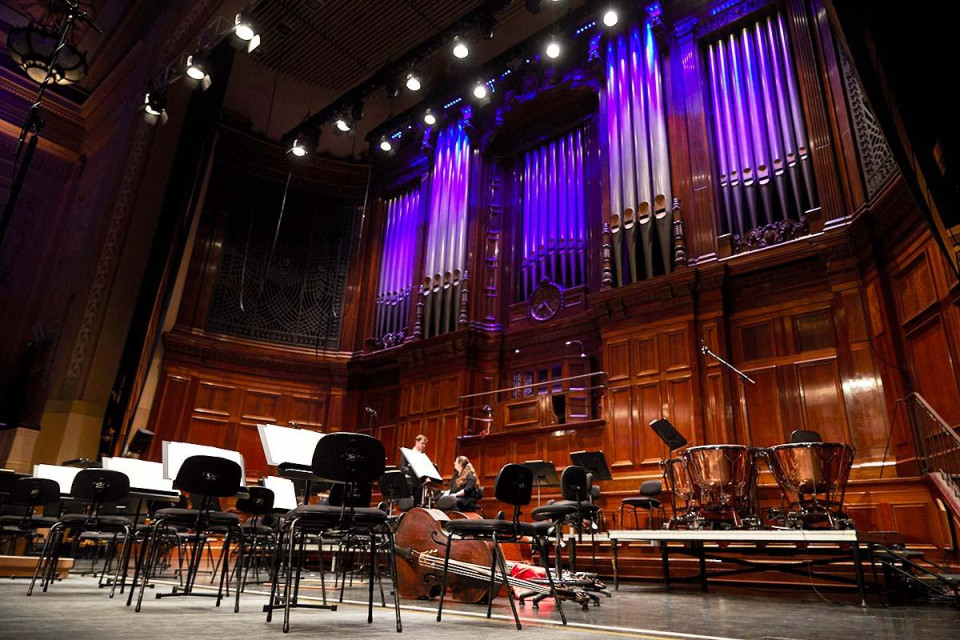 Melbourne Town Hall Organ 1200X800